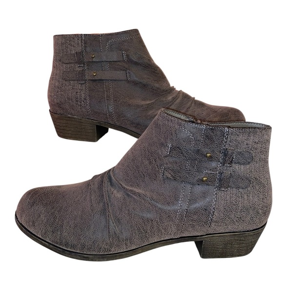 Sophia Taylor Women’s Suede Leather Almond Toe Ankle Booties in Gray Size 12W - Picture 2 of 6